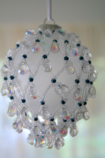 Holiday Bling Blog Hop: Christmas Treasures: beaded net ornament :: All Pretty Things