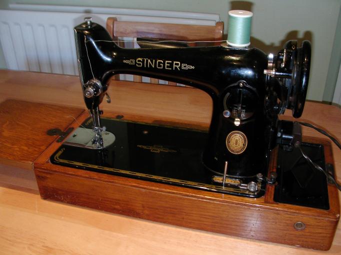 IL PUNTO ANTICO ... : Singer 201 K due versioni
