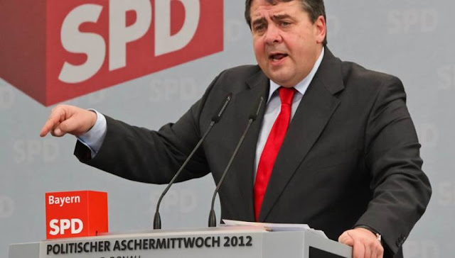 Γερμανός αντικαγκελάριος: "Τα δύο διεφθαρμένα κόμματα ΠΑΣΟΚ και ΝΔ κατέστρεψαν την Ελλάδα" (αυτοί που στηρίζουν το "ΝΑΙ")!