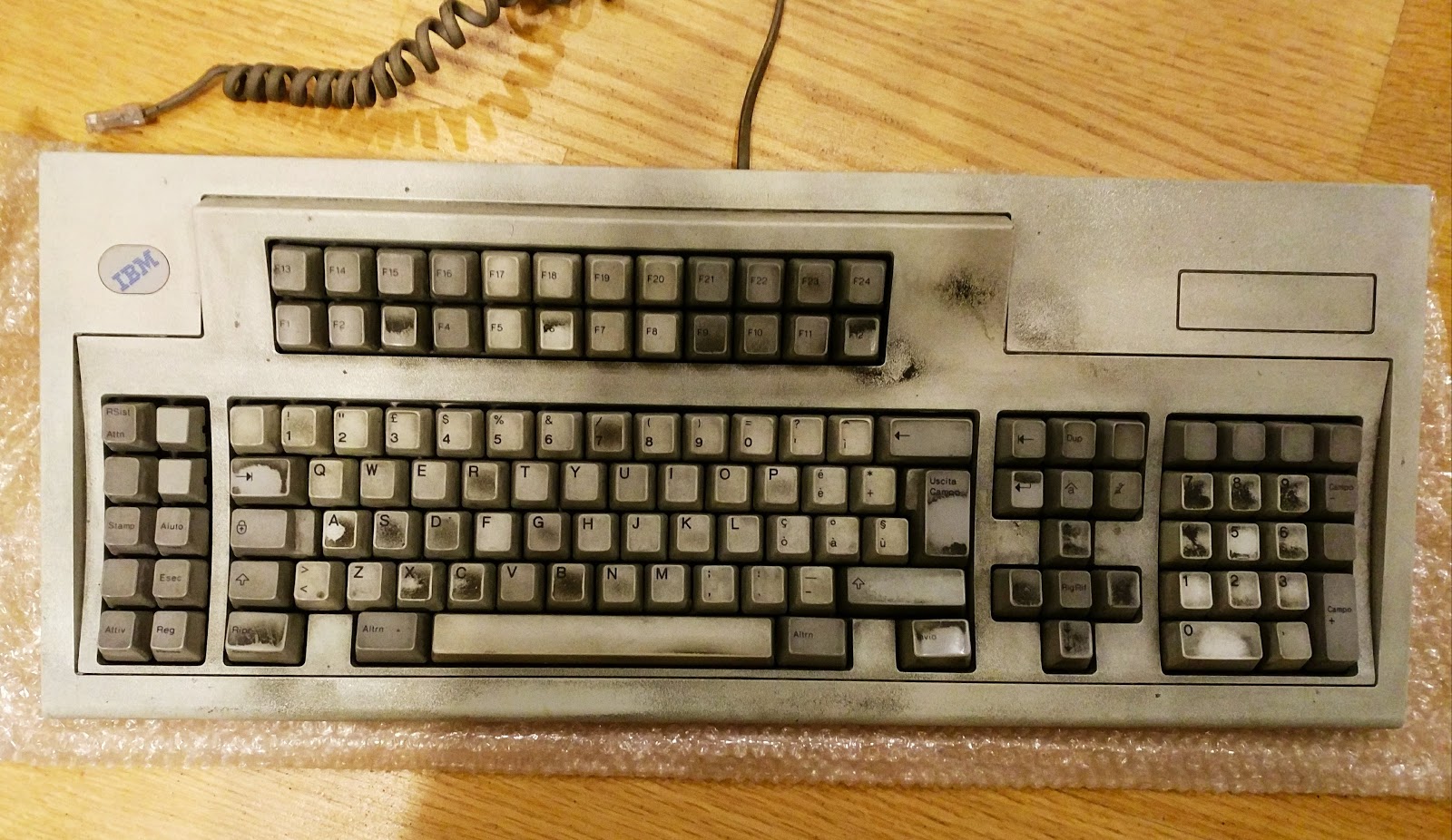 Клавиатура ibm model m. Клавиатура ibm 1995. Клавиатура ibm model m. Ibm клавиатура механическая. Клавиатура ibm model m.
