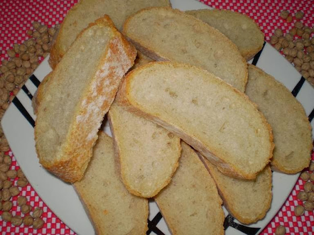 pães fresquinhos Receita de grão de bico com carne moída