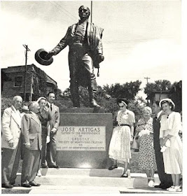 Inauguración estatua de Artigas en la ciudad tocaya de Montevideo