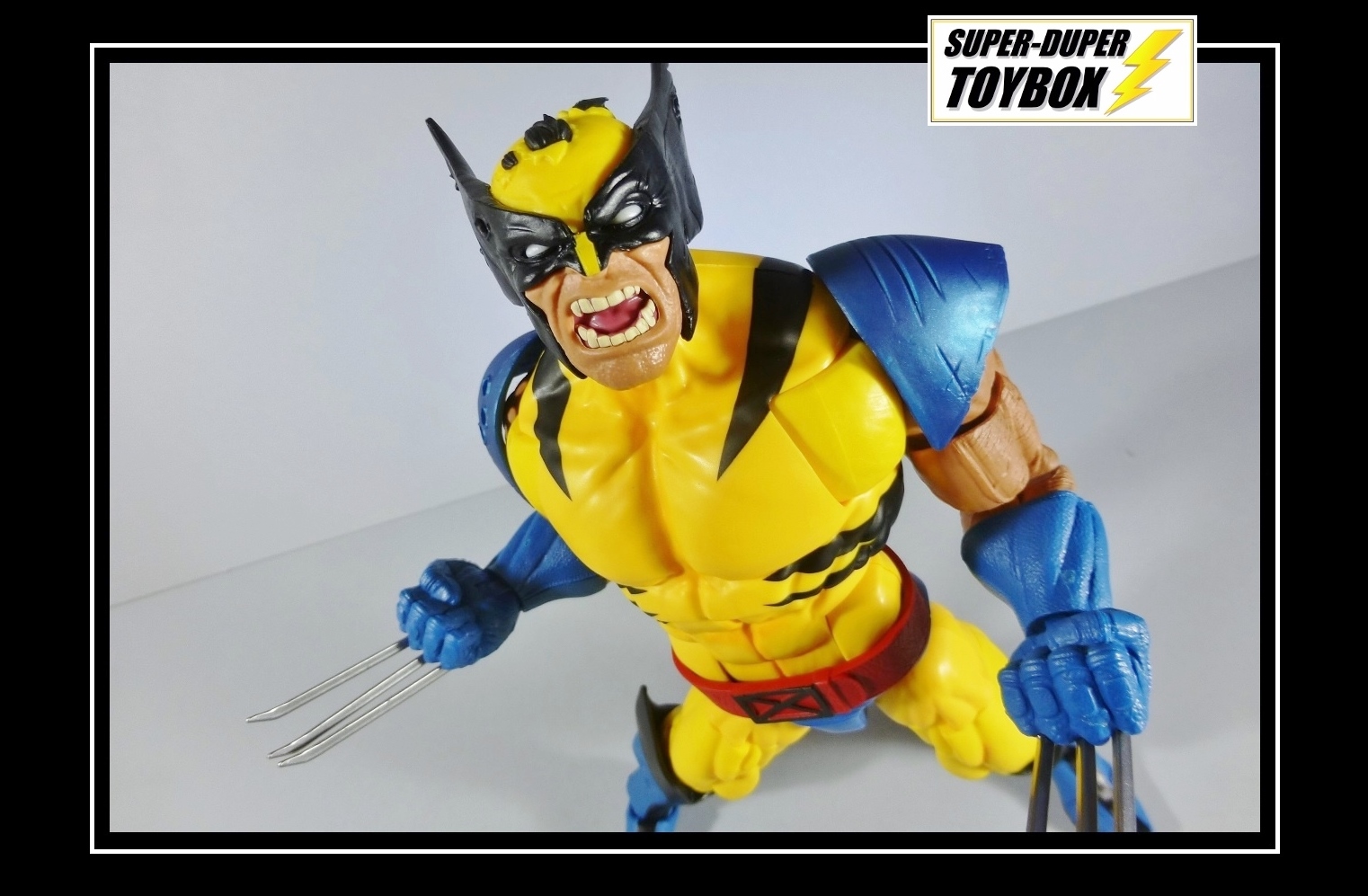SuperDuperToyBox Marvel Legends 10.5" Wolverine
