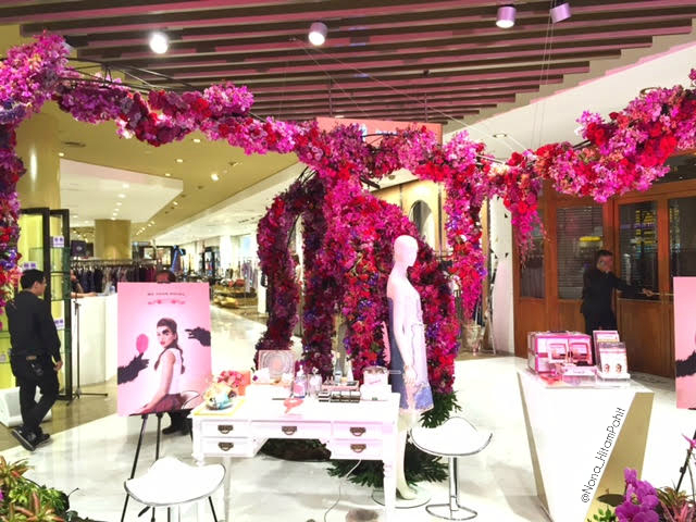 Benefit-cosmetics-stage