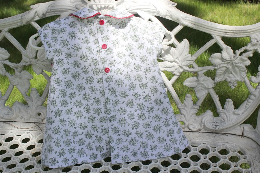 DIY Ropa de bebé: Vestido de flores y mangas de globo. patrón gratis