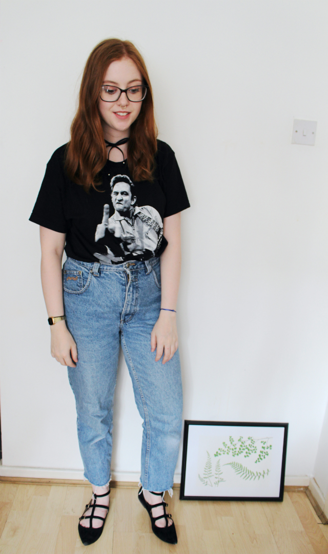 Band T-shirt, Johnny Cash, Country Music, Mom Jeans, How to Style a Band T-shirt