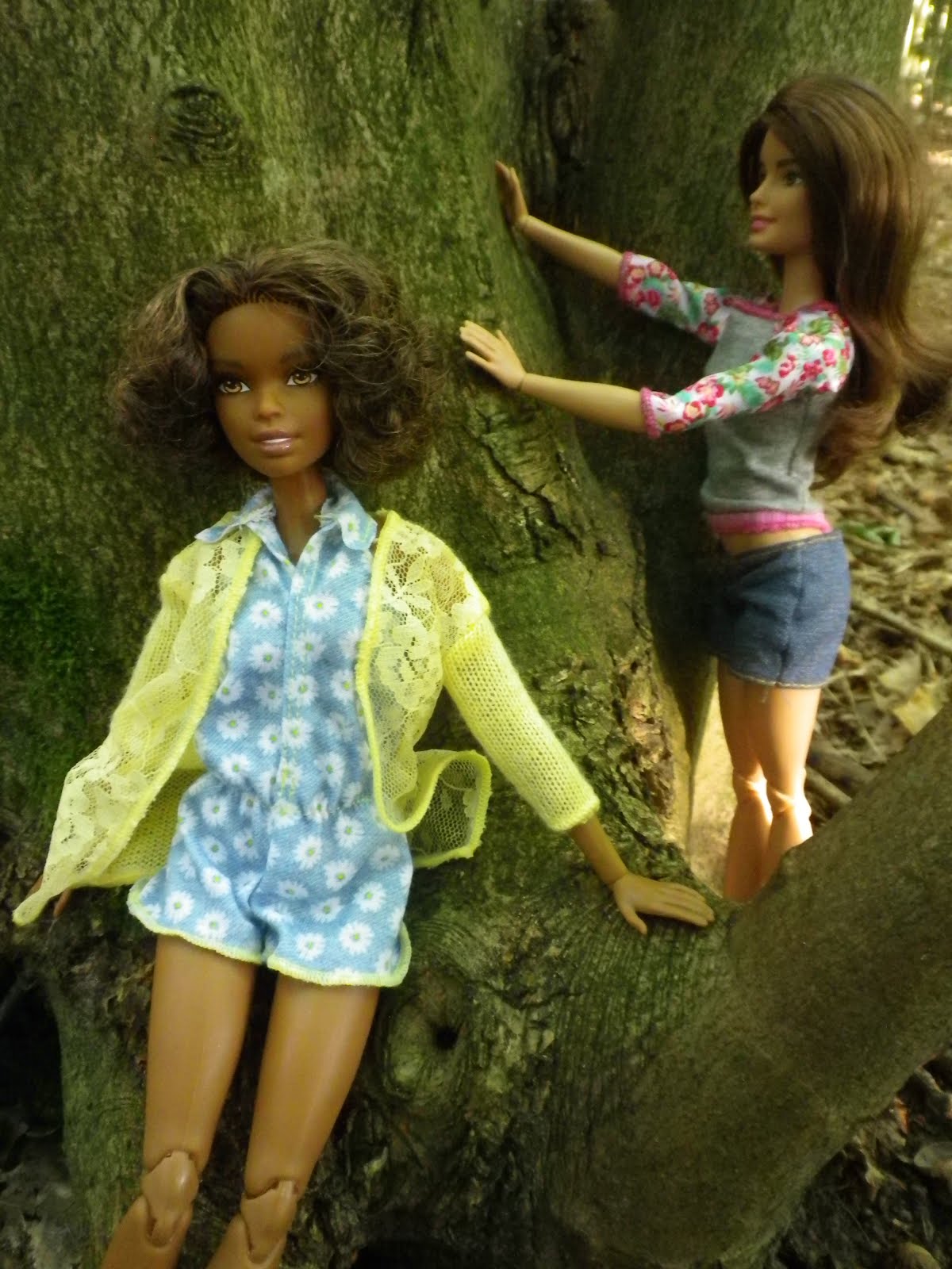 Kira and Michelle in the forest