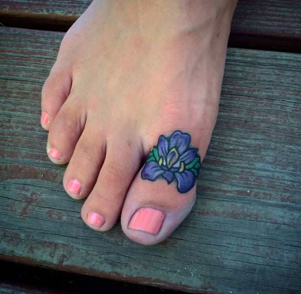 cute toe tattoos ideas men