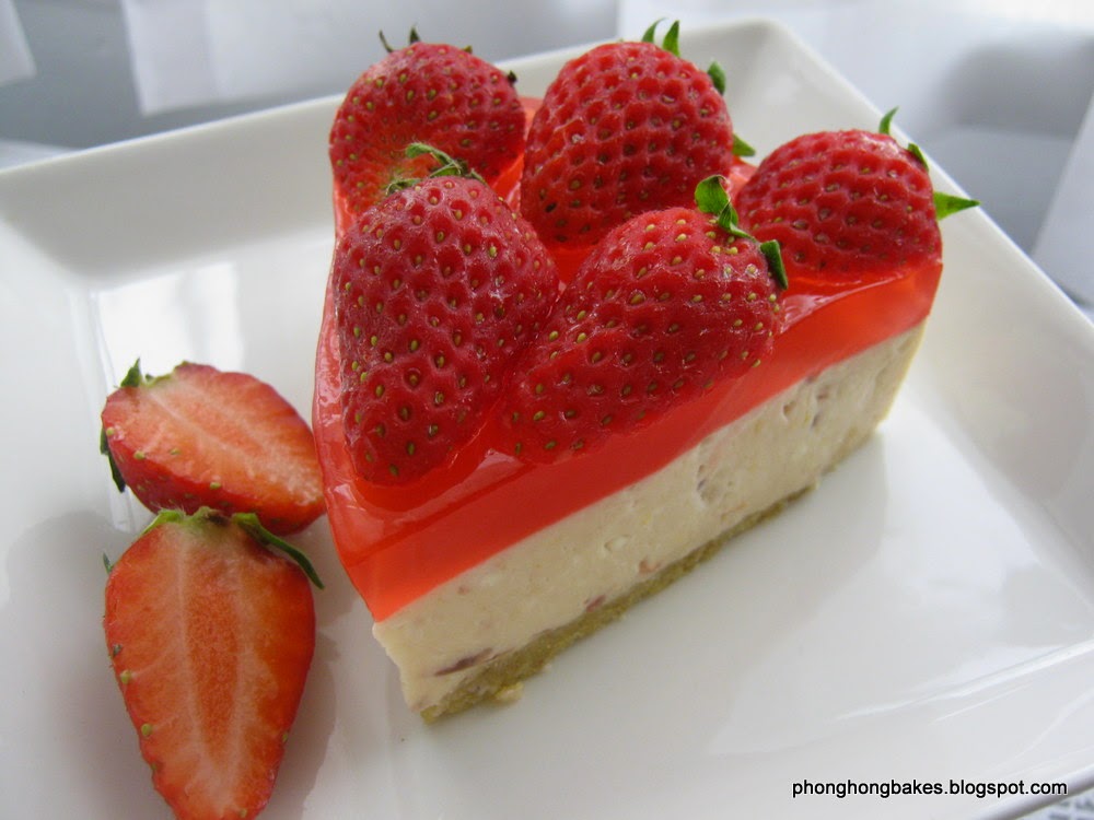 PH the Malaysian Carnivore Yogurt Jelly Strawberry Cheesecake
