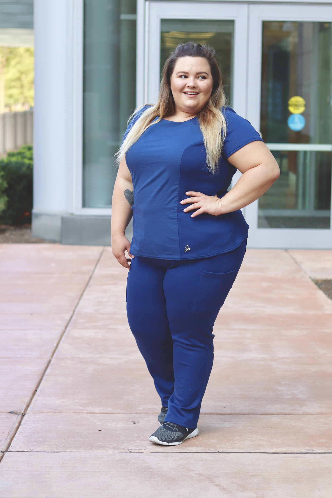 plus size scrubs, plus size medical apparel, affordable plus size clothing, natalie in the city, natalie craig, plus size fashion, Chicago plus size fashion blogger