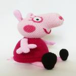 http://www.howtoamigurumi.com/peppa-pig-by-tine-skat/