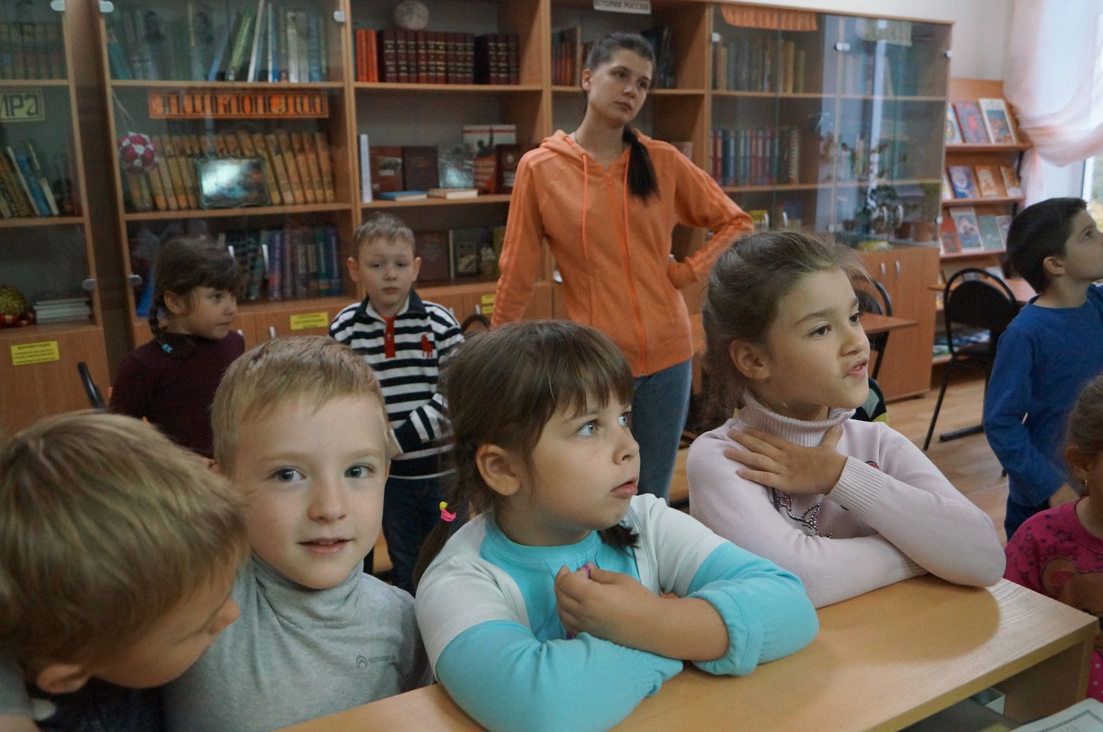 тульские школьные библиотеки сайт. зона библиоэкспресс в библиотеке. говорим по библиотекарски. тульские школьные библиотеки. библиотекарь в школе.