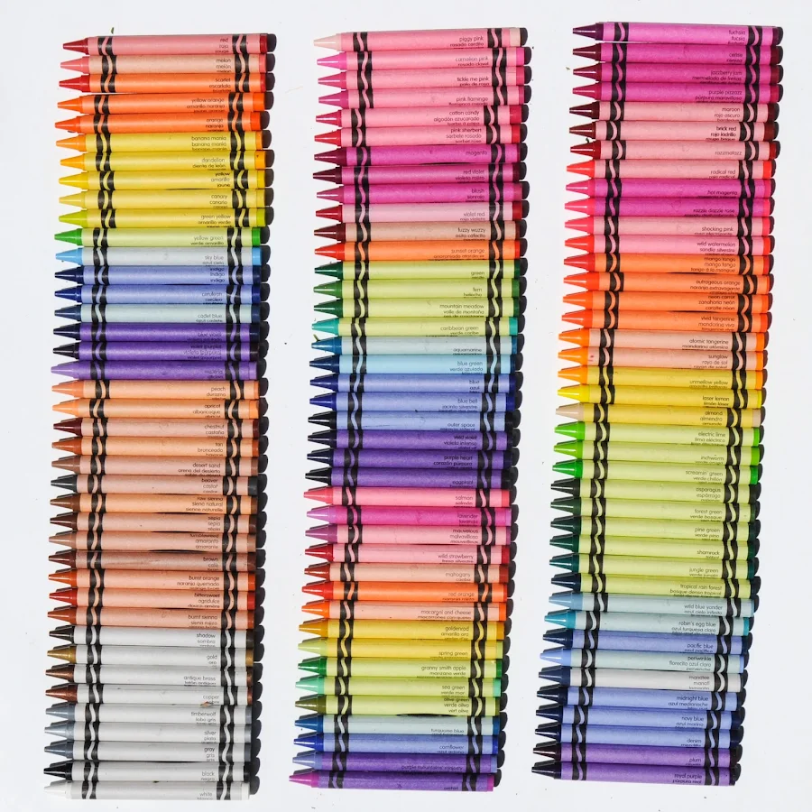 Crisp 120 Crayola Crayons Moment in HD