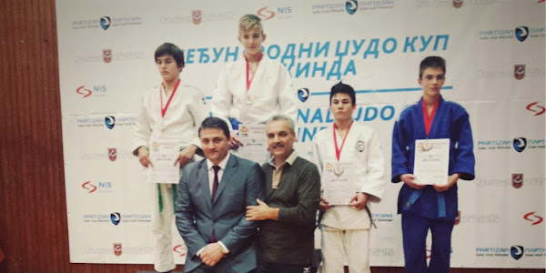 Tinerii sportivi din Calafat au câştigat două medali de aur şi una de argint la "Judo Cup Kikinda" din Serbia