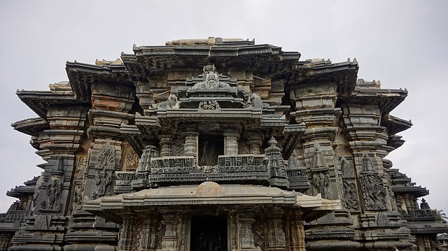 hindu old temple
