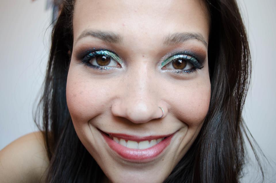 Tudo Que Meninas Gostam Tutorial de Maquiagem por Dani Goes Maquiagem Glitter Verde Água