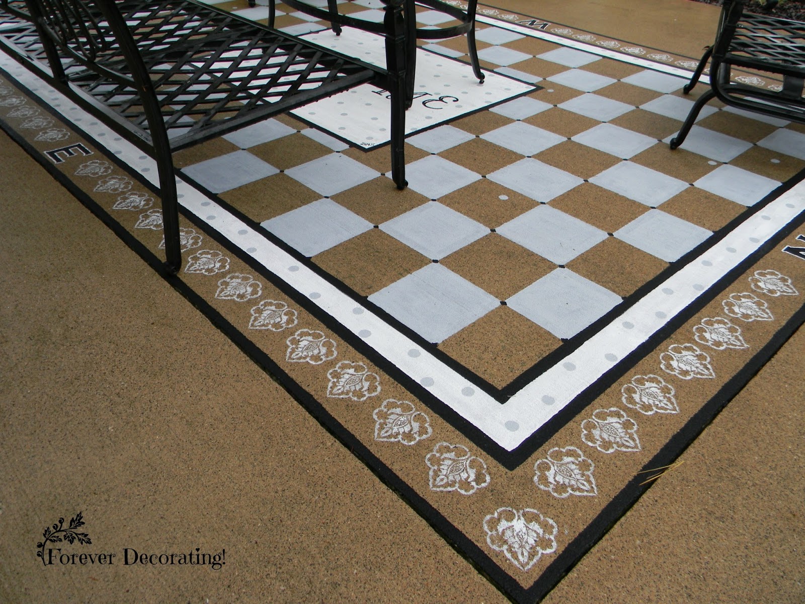 Forever Decorating! Painted Patio Rug!