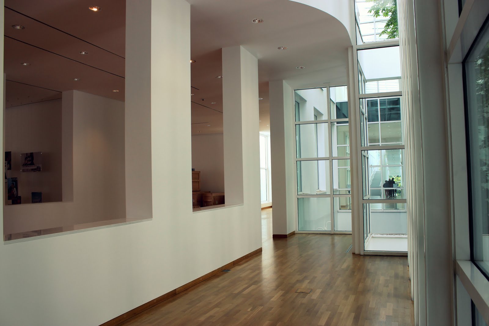 ARCHITECTURE MUSEO DE ARTES DECORATIVAS DE FRANKFURT THEULIFESTYLE