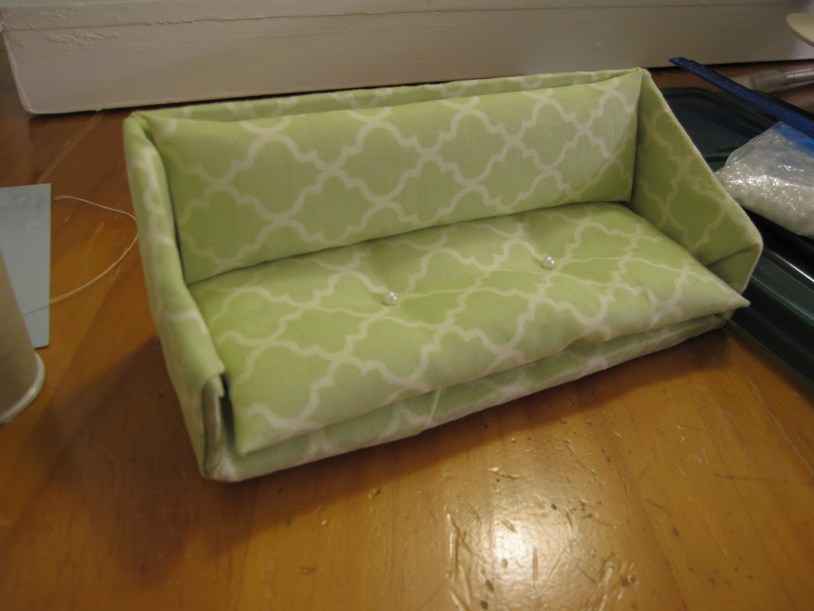 Zah? Easy NoSew Dollhouse Couch