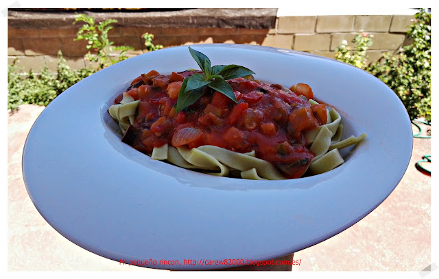 Tagliatelle Con Verduras Y Salsa De Tomate