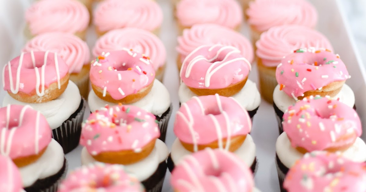 bright & bold Mini Cupcake Donuts