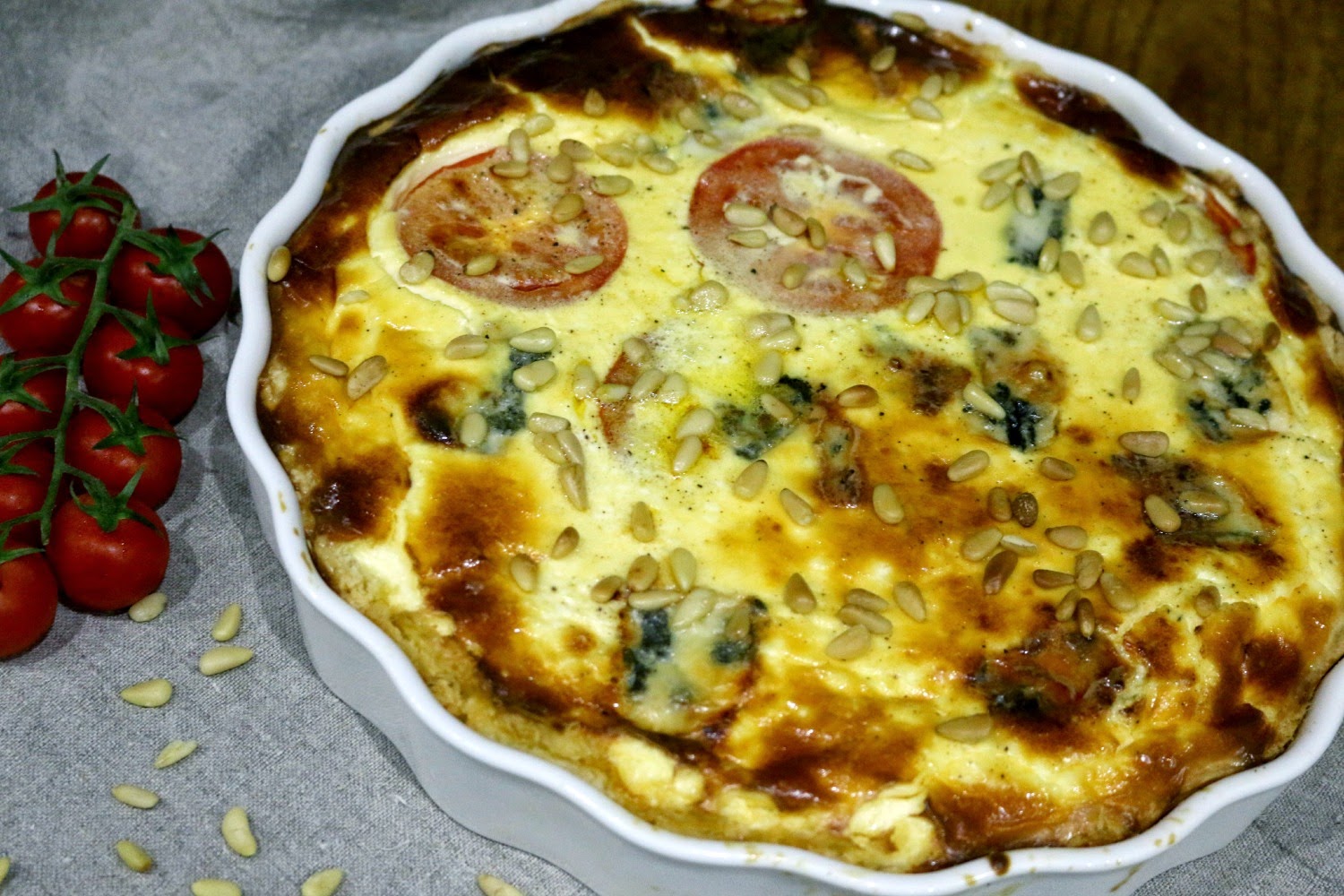 Spinat-Gorgonzola-Quiche mit Tomaten - Ich backs mir im Oktober | Volle ...