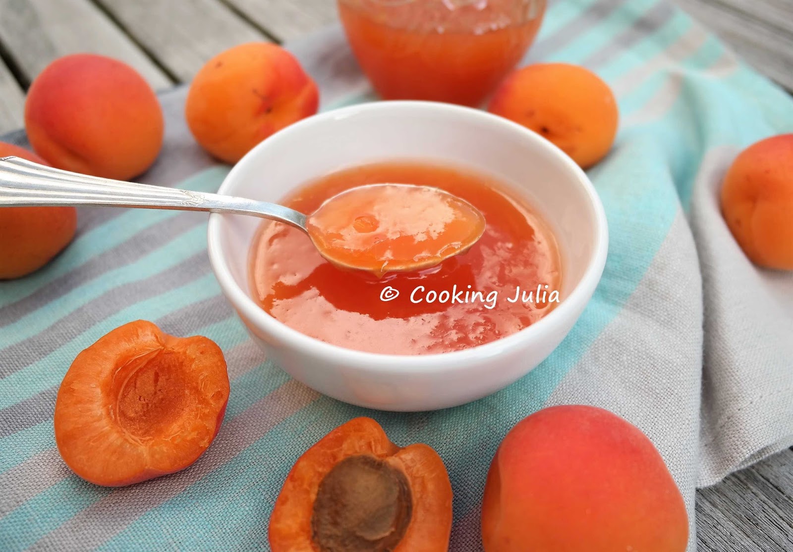 COOKING JULIA CONFITURE D'ABRICOTS EXPRESS
