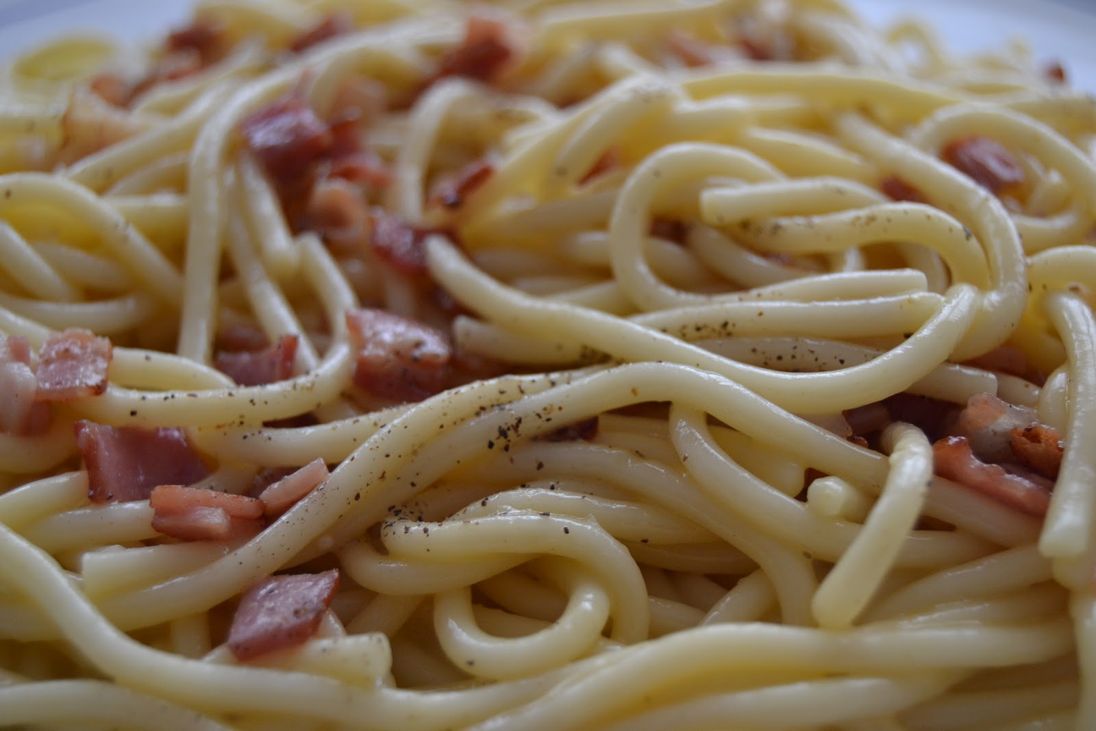 DASTATZEN.... SPAGHETTI A LA CARBONARA