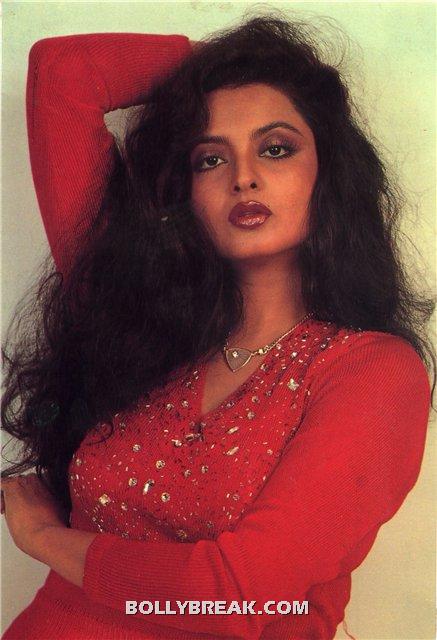 Rekha open long hair red dress - (3) - Rekha Hot Pics - 1980's 1970's Rekha Photo Gallery