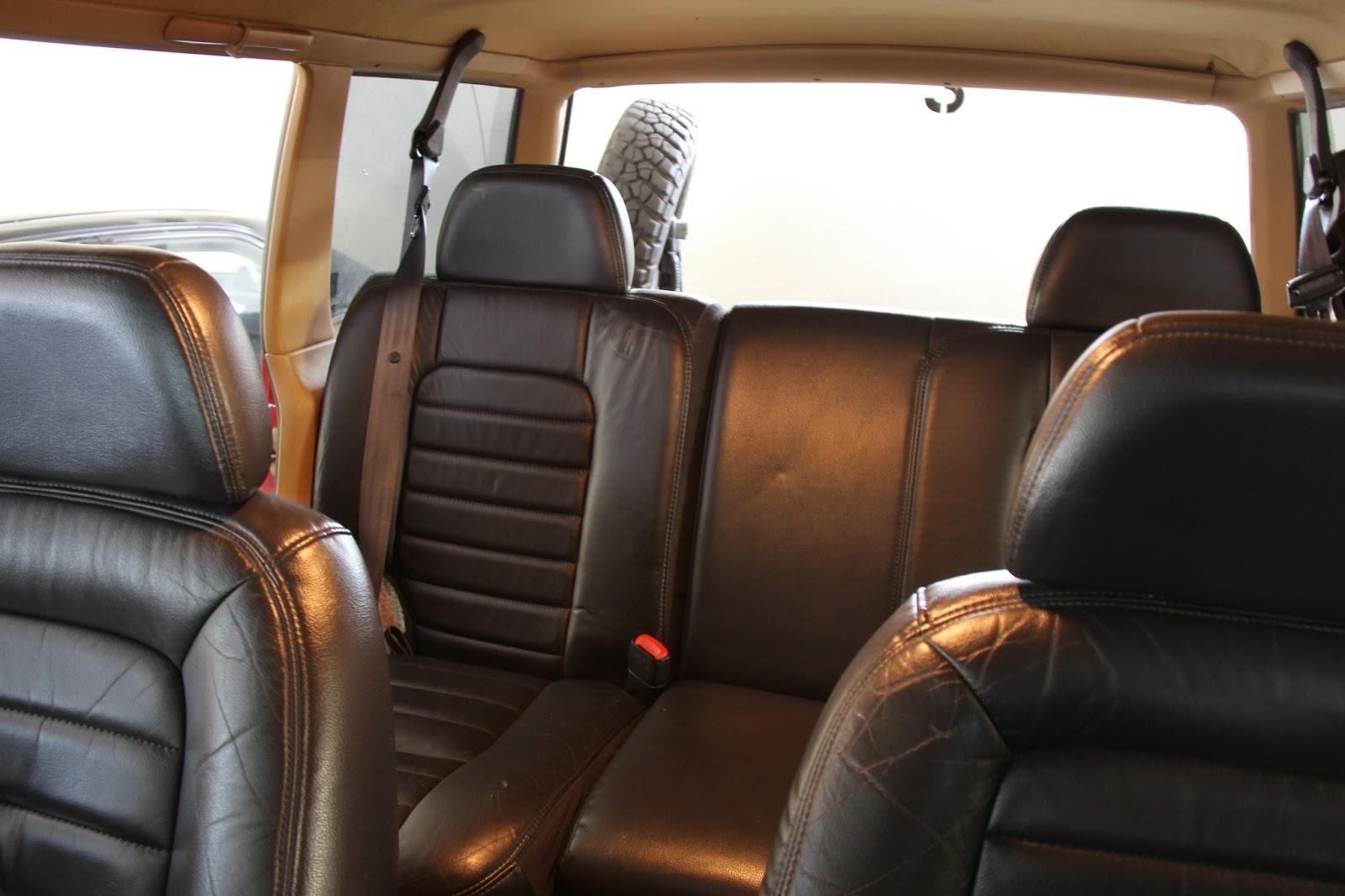 an decline ZJ to XJ back seat conversion