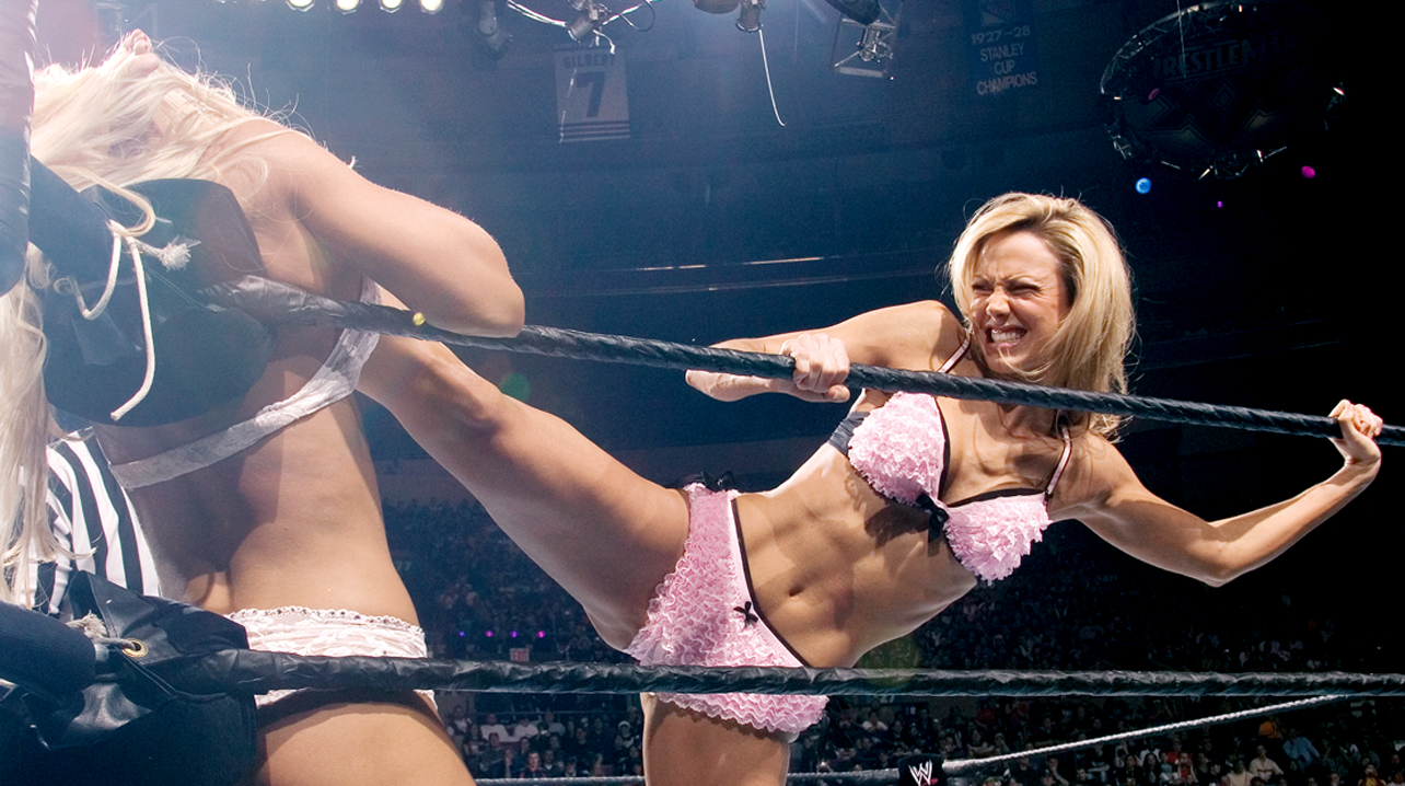 Stacy-Keibler-Milestone-Moments-wwe-divas-30863320-1284-718.jpg