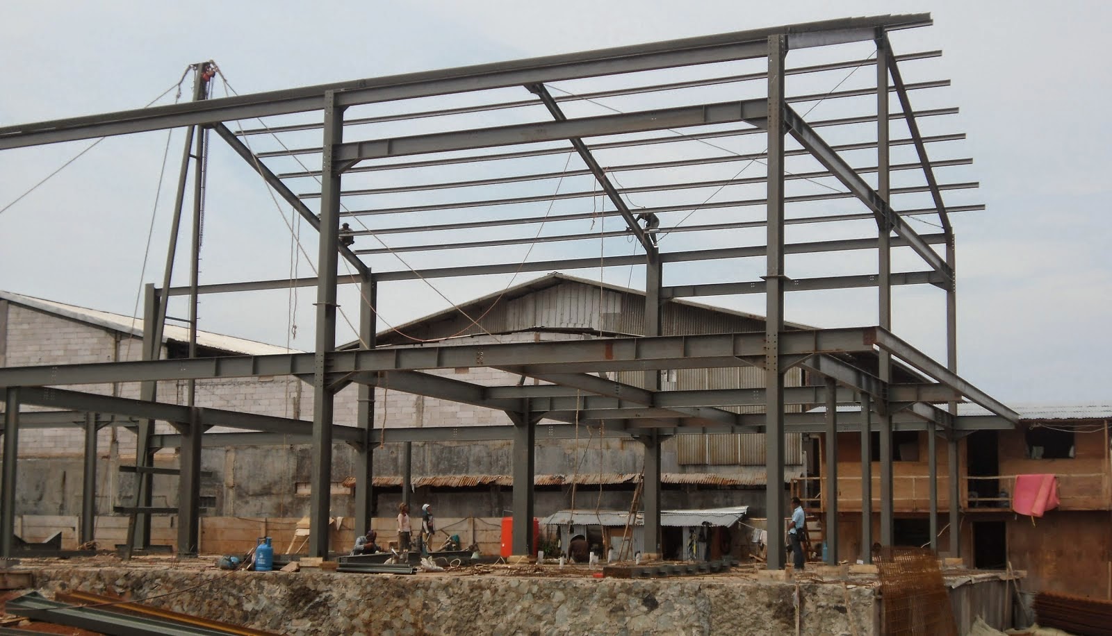 KONSTRUKSI BAJA | KONSTRUKSI BESI WF | KONTRAKTOR KONSTRUKSI BAJA