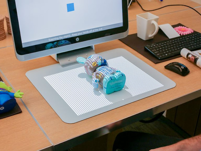 Creative desktop dengan touch mat dari HP