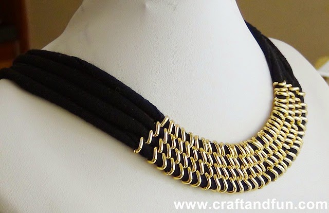 Riciclo Creativo Craft And Fun Tutorial Collana Fatta Con T Shirt Riciclate