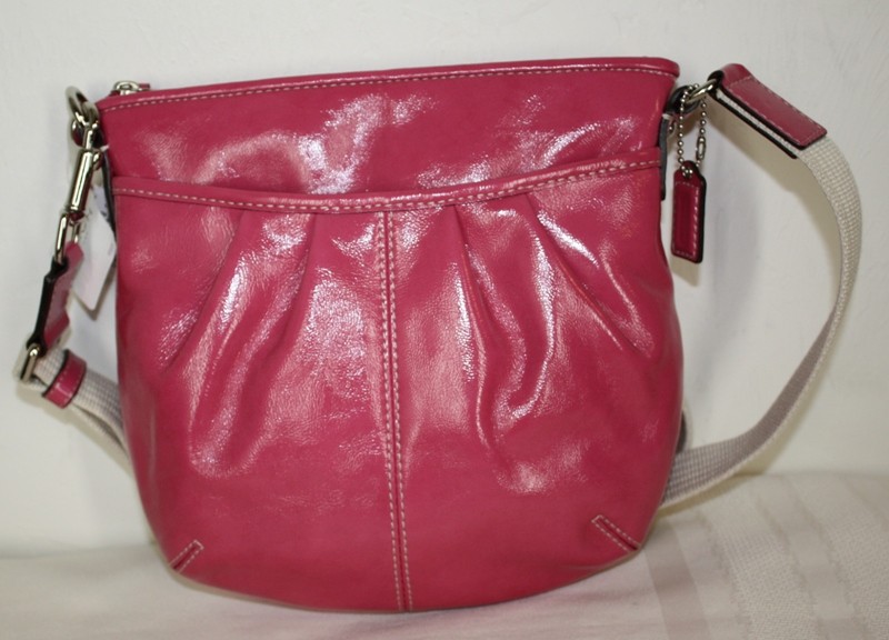 Shop4You: ***Coach*** Patent Leather Pink Pleated Swing Pack