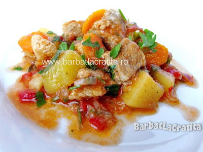 Tocăniţă de porc cu cartofi