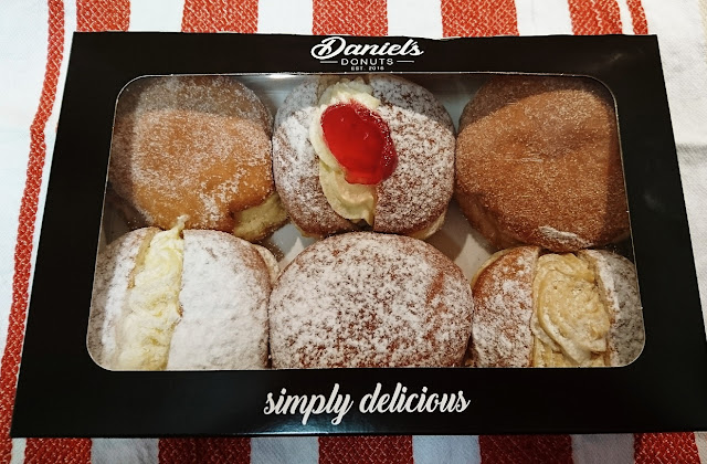 Daniel's Donuts, Springvale