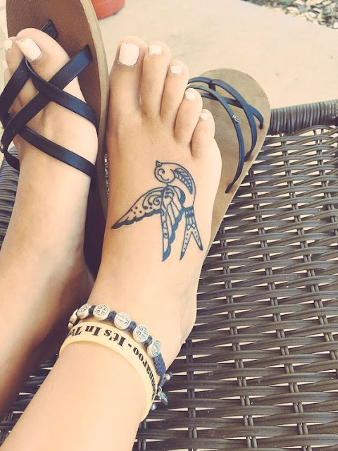 tatuagens femininas para os pés tatuagens femininas para os pés