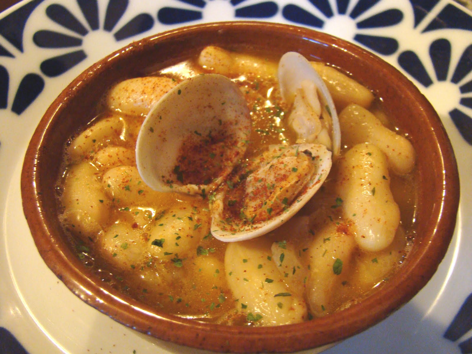 Best Fabes Con Almejas Near Me