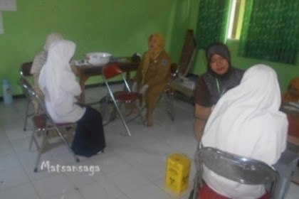 Ribuan Santri MTsN 1 Tegal Dapat Vaksin MR Impor Dari India