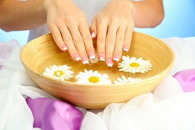 Làm sạch móng tay Mẹo Vặt Làm Đẹp Cho Chị Em Phụ Nữ Bạn Đã Biết Chưa?