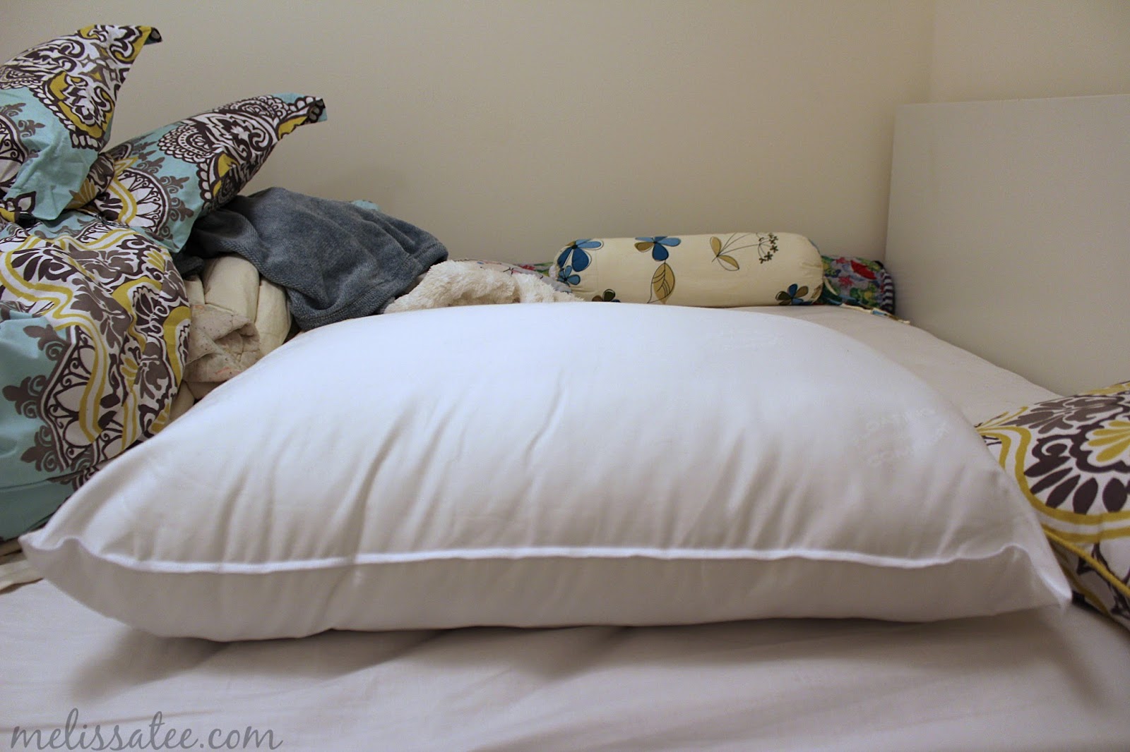 The Blushing Introvert Giveaway The Best Pillow I Ve Ever Used