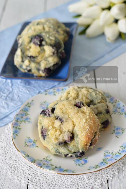 blueberry muffin top