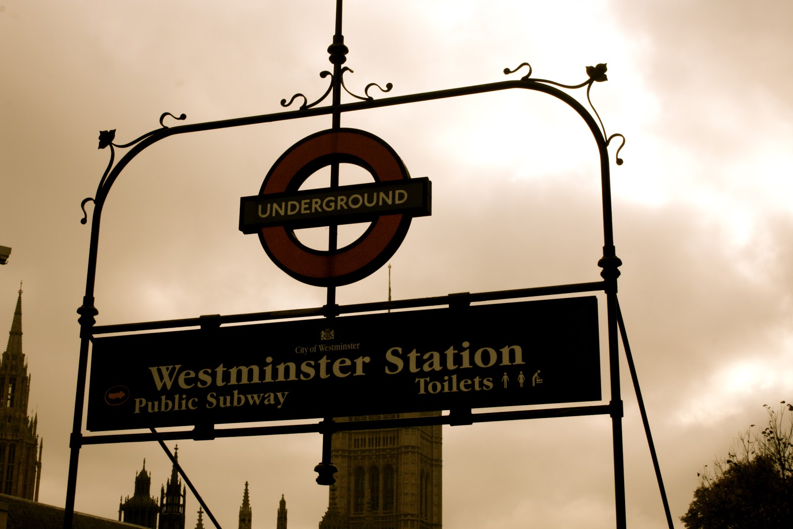 *Do it natural...now! **London Time!!