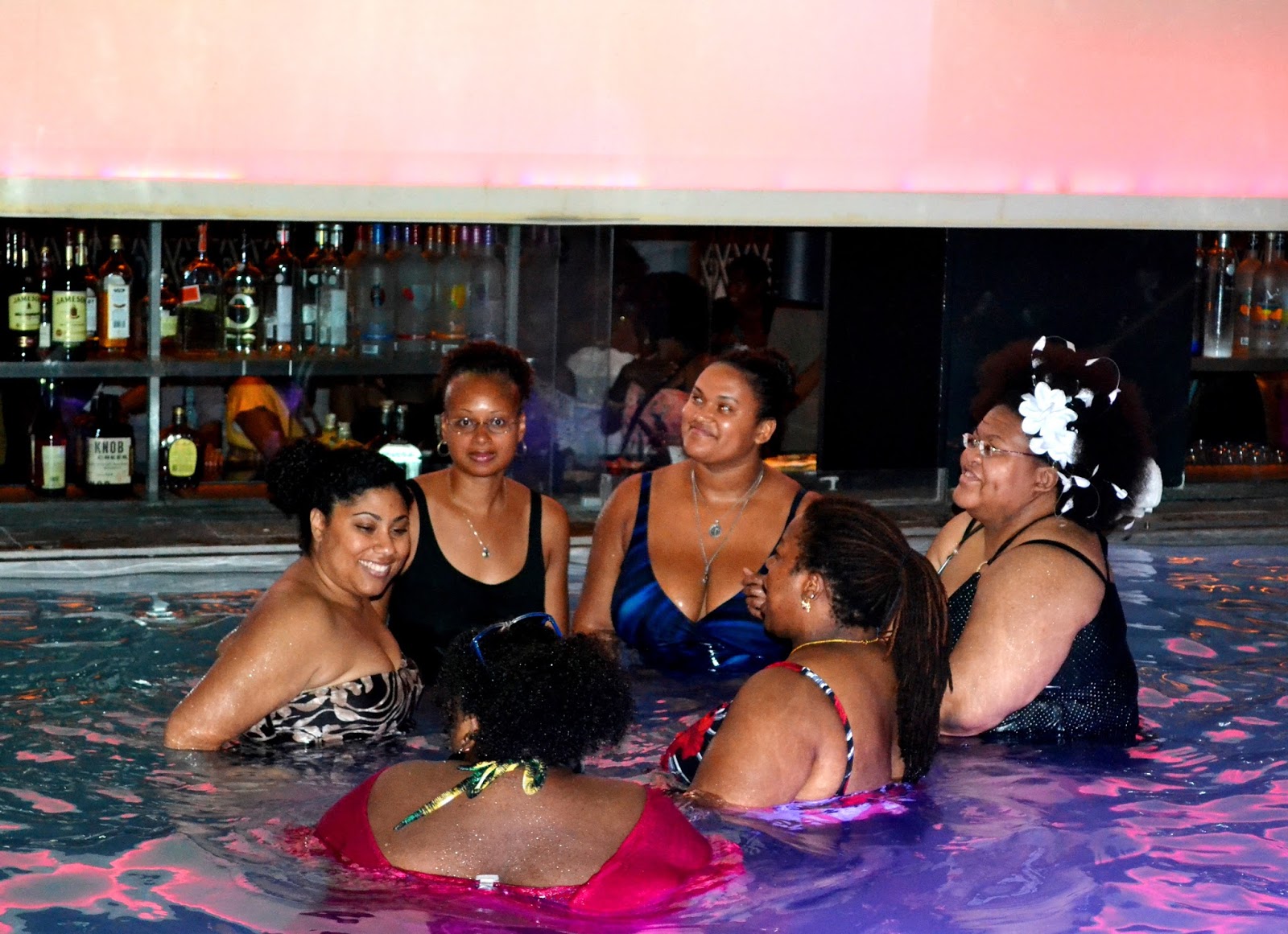 How To Protect Your Hair While Swimming Curlynikki Natural
