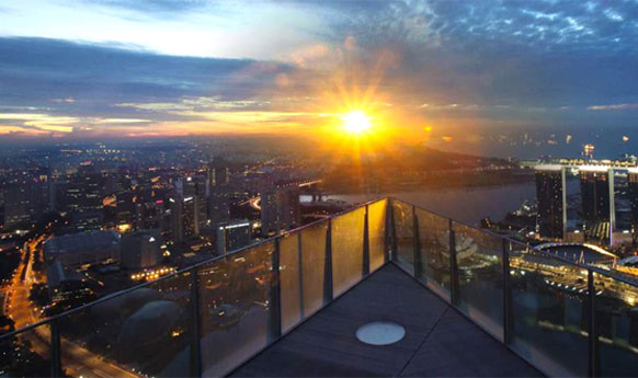 Lima Restoran Dengan Pemandangan Paling Romantis di ...