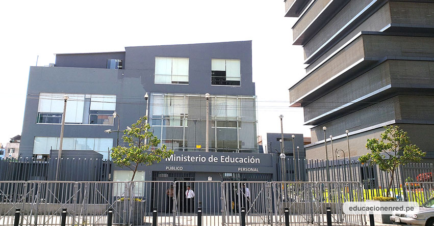 MINEDU: Alumnos de colegios privados podrán continuar estudios en colegios públicos si padres no pueden continuar con los pagos MINEDU: Alumnos de colegios privados podrán continuar estudios en colegios públicos si padres no pueden continuar con los pagos