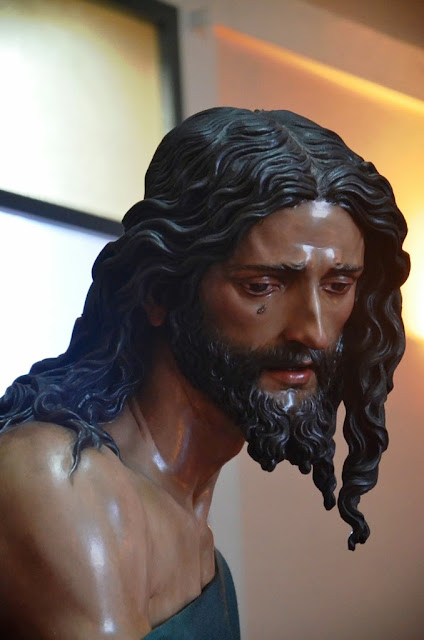 Nuestro Padre Jesús de la Esperanza en el Puente Cedrón - Sevilla Nuestro Padre Jesús de la Esperanza en el Puente Cedrón - Sevilla