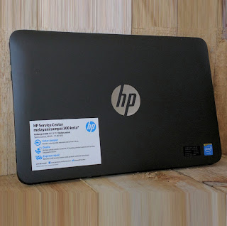 HP Pavilion X2 10-J020TU TouchScreen