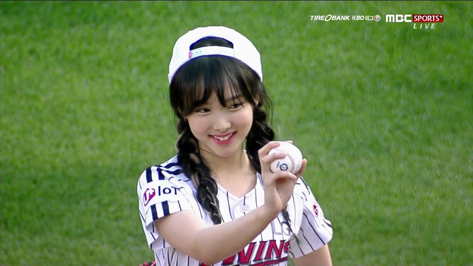 Joe's Twice Photo Blog (update. more photos) TWICE, baseball game
